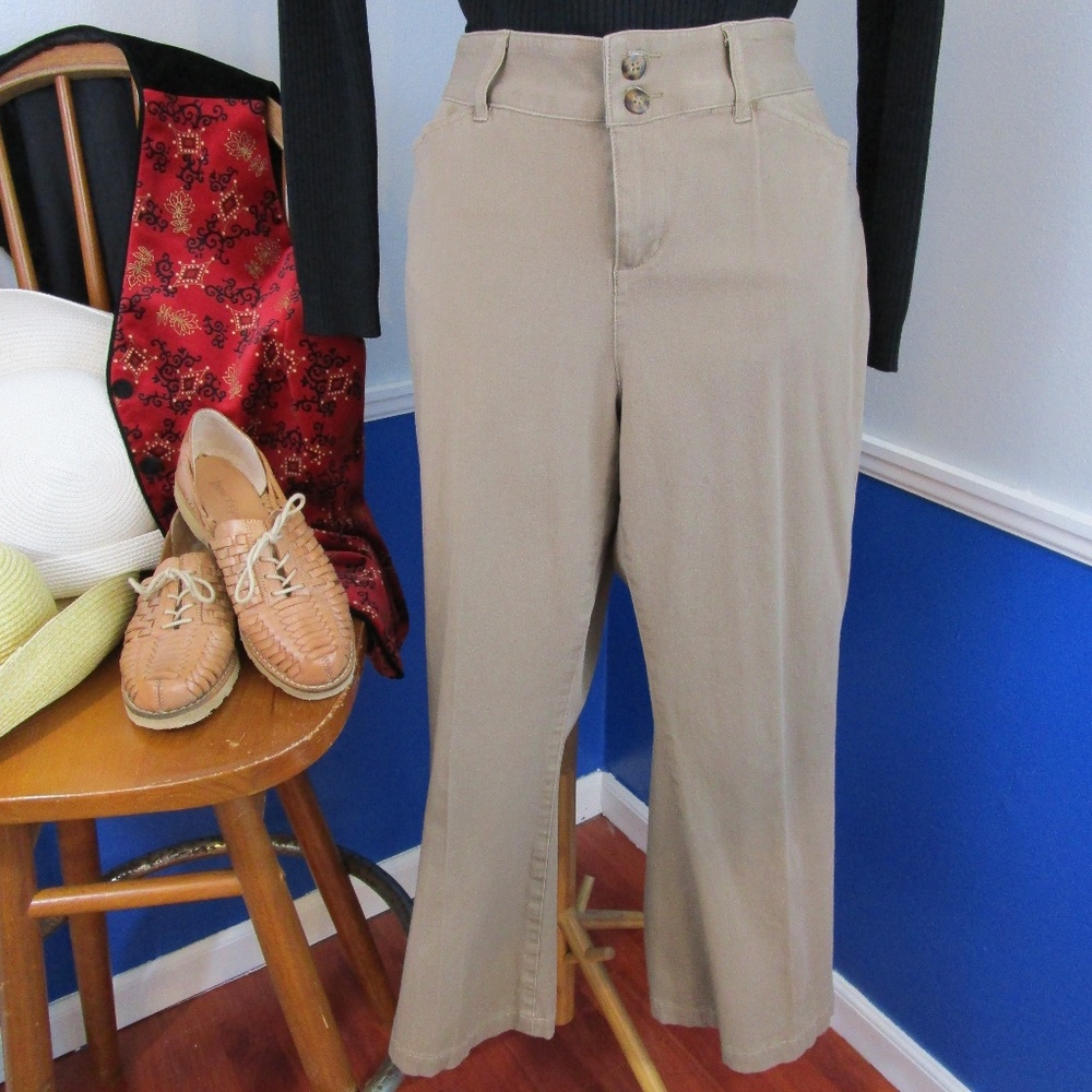 🎇Host Pick🎇 Classic Dark Tan High Waist Chinos